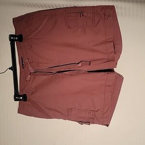 Lee Womens Regular Fit Mid Rise Rose Shorts, Size: 12 M